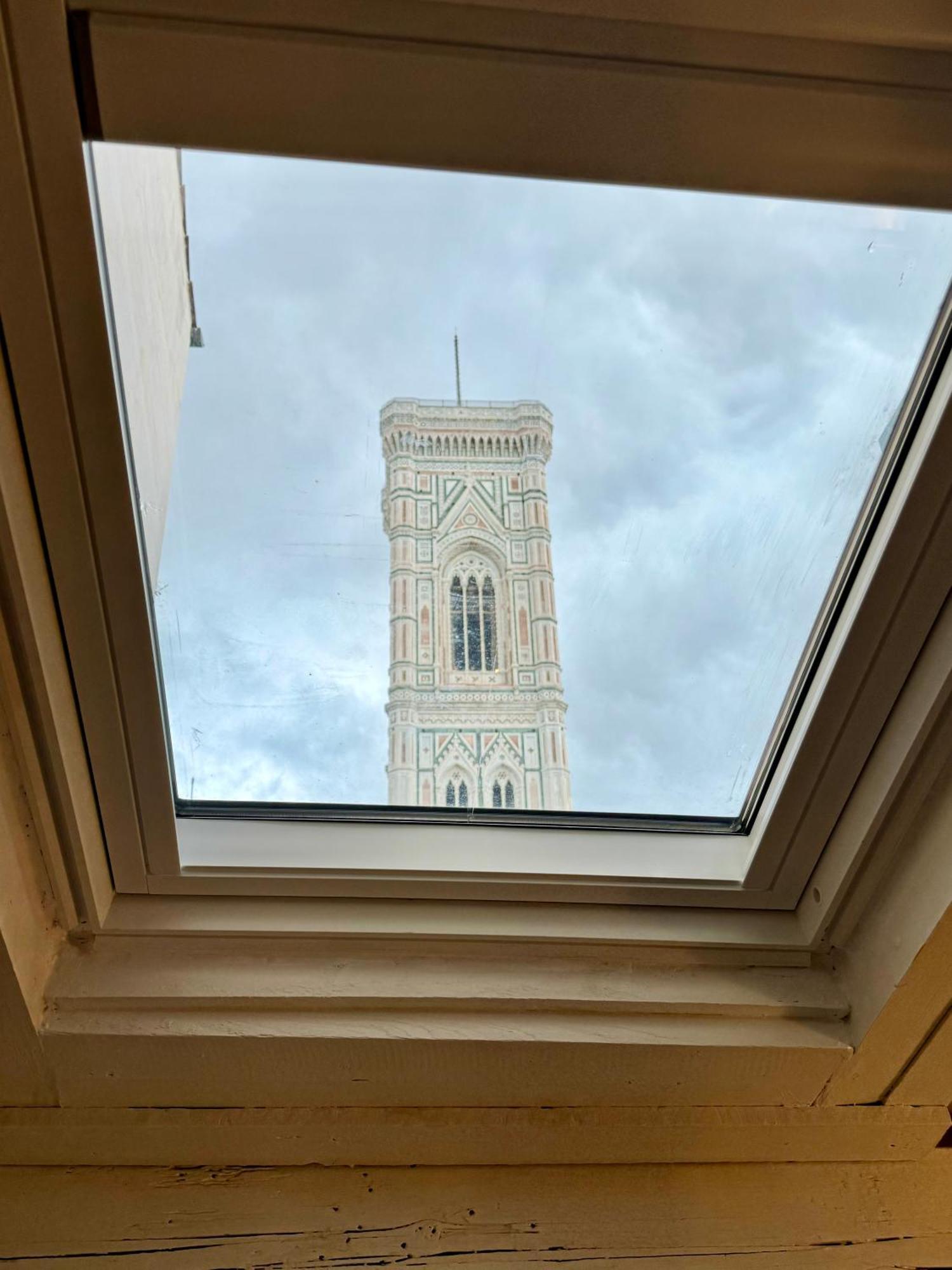 フィレンツェDuomo Flatsアパートメント エクステリア 写真