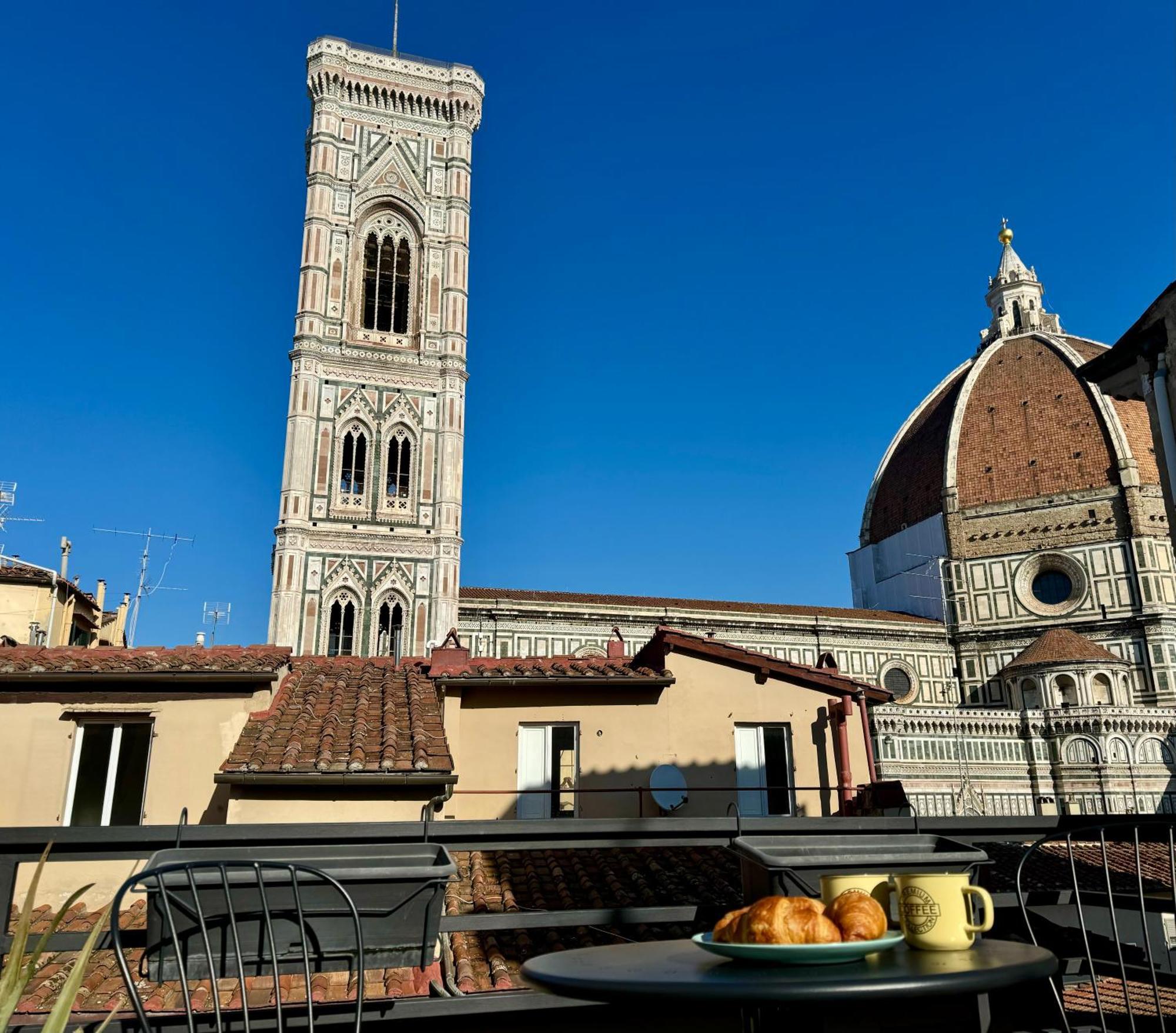 フィレンツェDuomo Flatsアパートメント エクステリア 写真